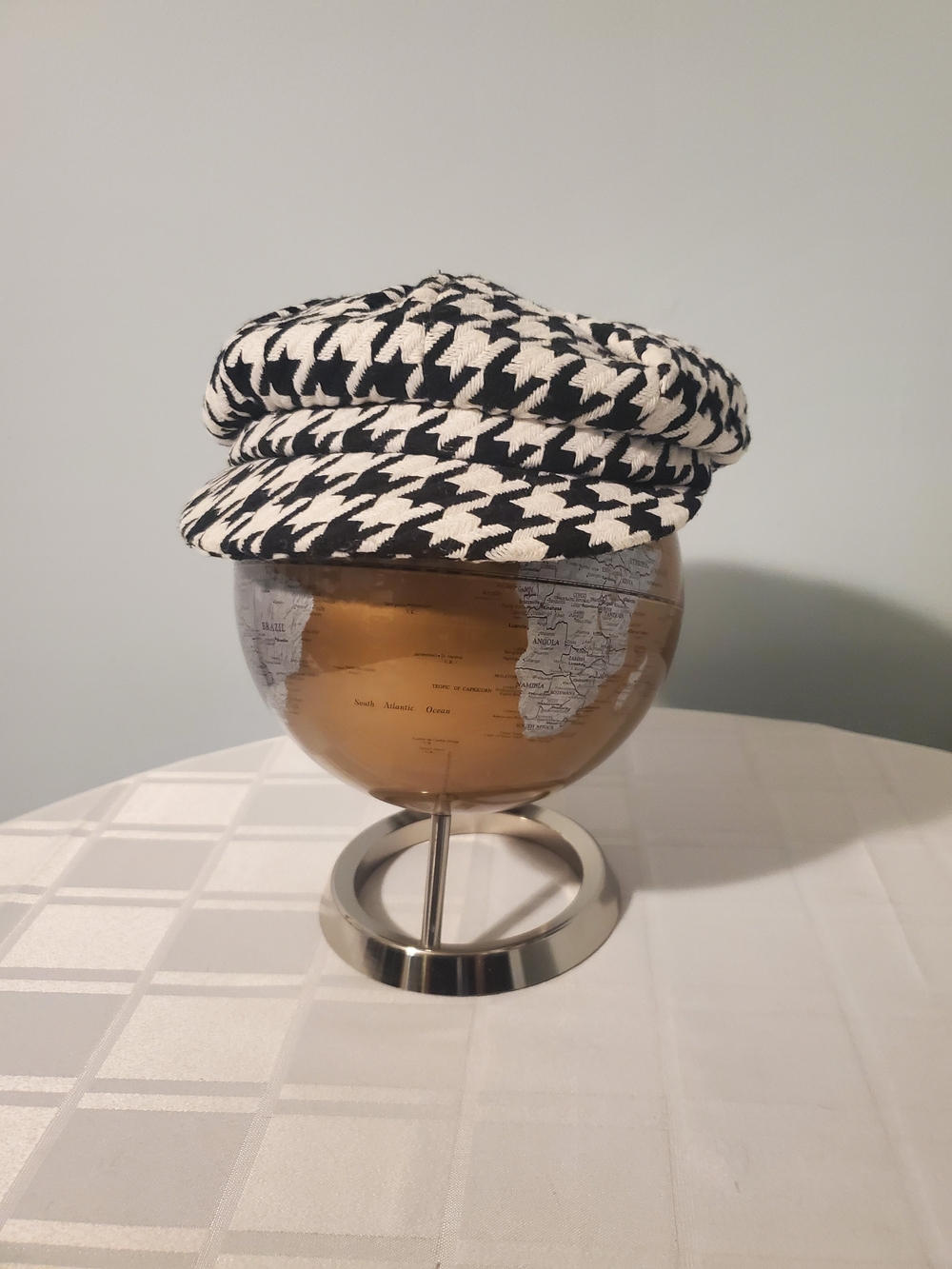 (4/$20) Black & White Houndstooth Baker Boy Cap Unbranded